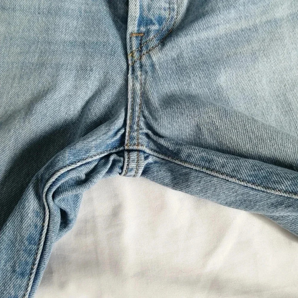 Levi's 501 Straight Leg Premium High Rise Crop Jeans in Montgomery Patched 26 - Picture 11 of 16